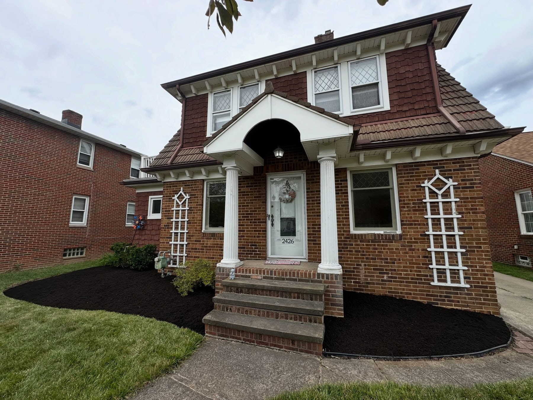 Mulch Bed Installation by Royals Lawn Care