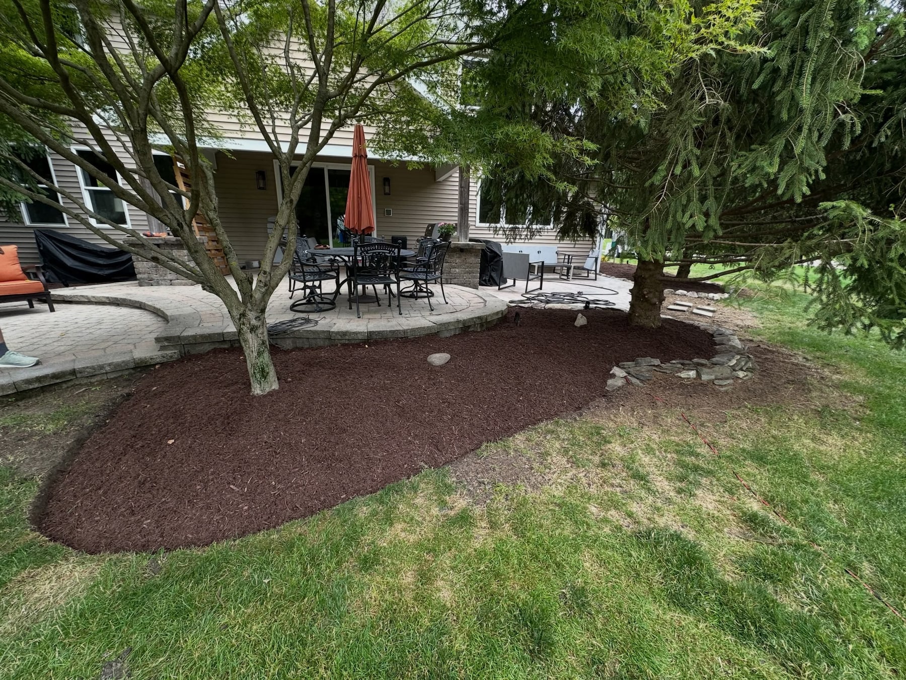 Mulch Bed Refresh by Royals Lawn Care